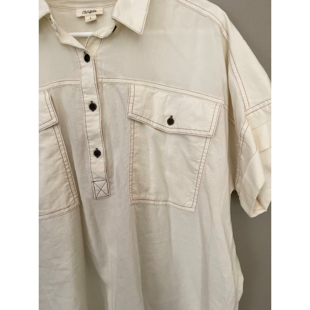 A.n.a. A New Approach TOP BLOUSE Size L Short cuffed sleeve Pockets - Picture 3 of 4